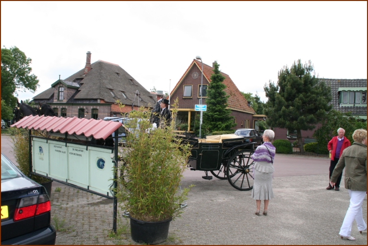 935 Willy & Gerard 160 Met de Koets